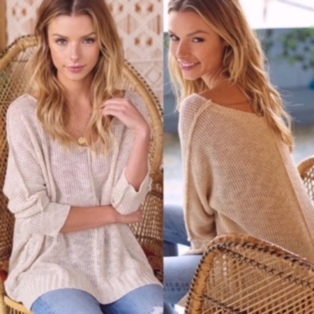 01 Cozy V neck Side Slit Knit Sweater Top - Picture 4 of 7